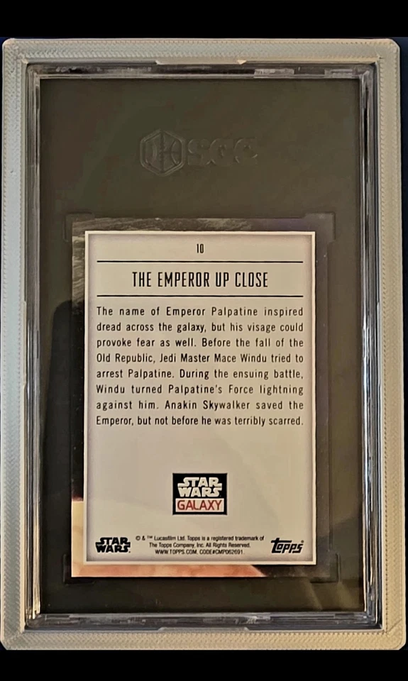 2023 Topps Star Wars Galaxy The Emperor Up Close #10 Atomic Refractor/150 Foto 2 de 2