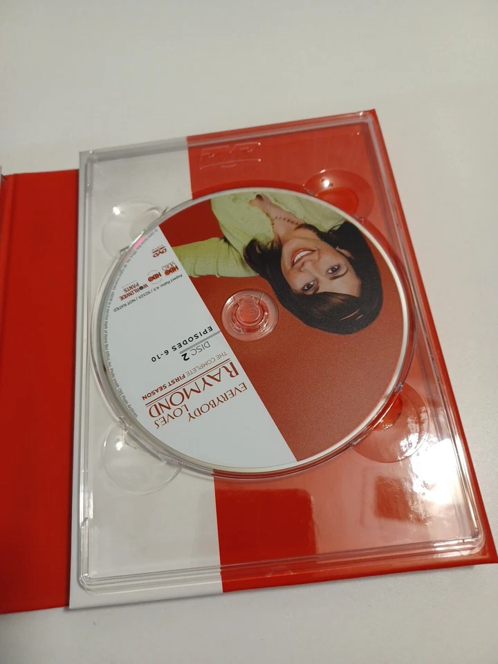 Everybody Loves Raymond The Complete First Season DVD Set  Excellent Condition  - Image 4 of 4