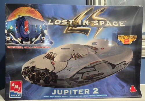 Lost In Space 1998 Movie Jupiter 2 Model Kit AMT/ERTL # 8459 - New in Box