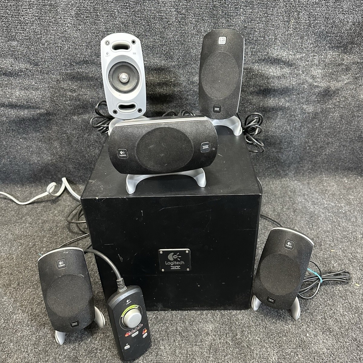 Logitech Z-5300 THX 5.1 Full Surround Sound Computer 5 Speaker