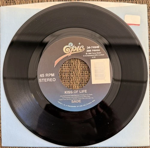 Sade - Kiss of Life / Room 55 - Epic ZSS-74848 - Mint