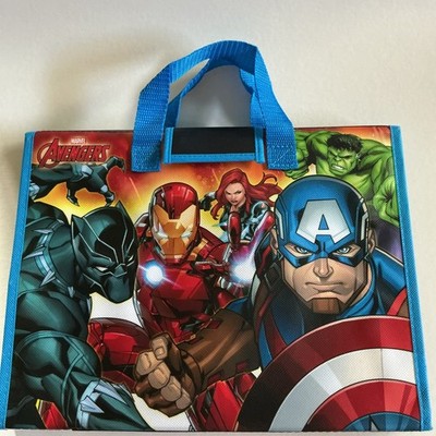 Marvel Tri-fold Storage Case Coloring Book Crayons  Puzzles and Sticker Pad 