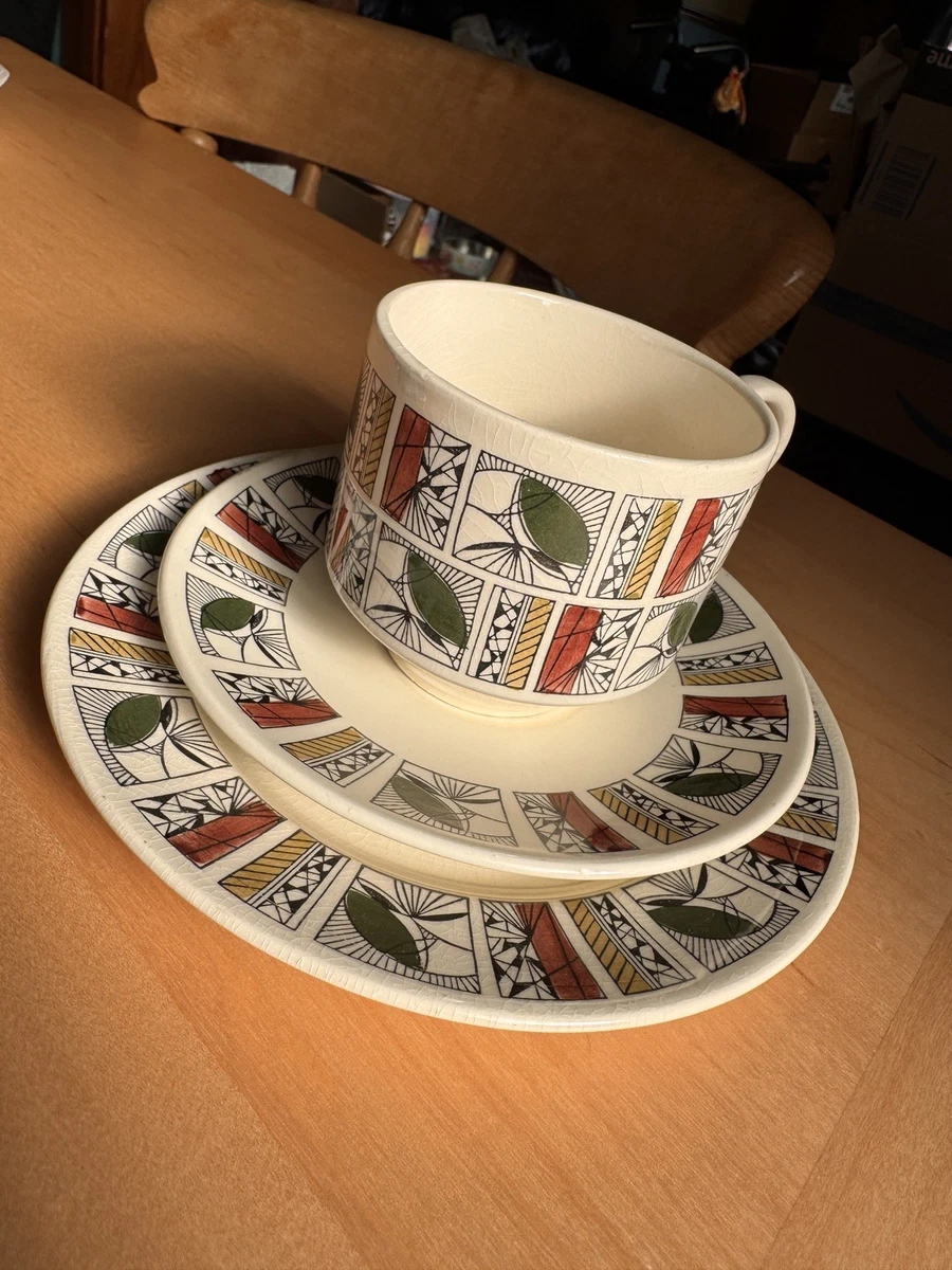 Lot 4 Assiettes à Dîner Kathie Winkle - Broadhurst Ironstone, Tashkent, 24,2 Cm