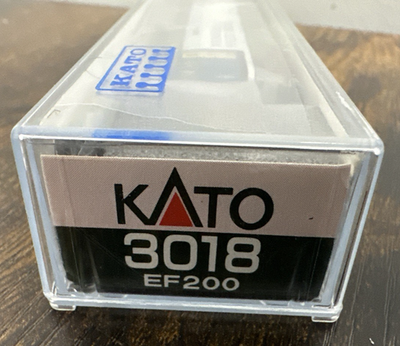 KATO 3018 N Scale Electric Locomotive EF200 Inverter Hi-Tech Loco