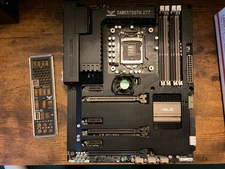 ASUS SABERTOOTH Z77 LGA1155 MOTHERBOARD (MBA39)