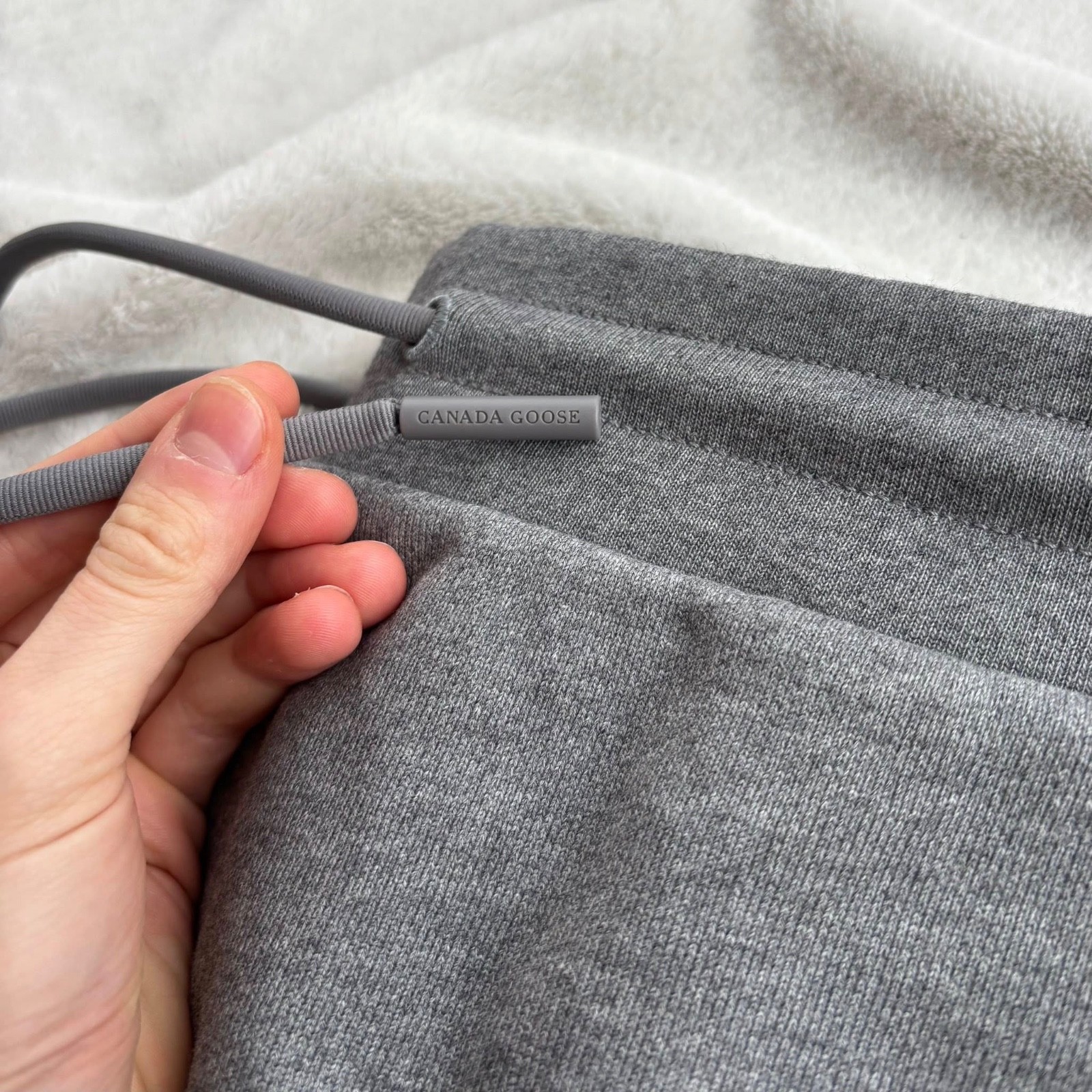 Canada Goose Tobermory Heavyweight Stone Grey Sweatpants - Sm - New - Authentic thumbnail 3