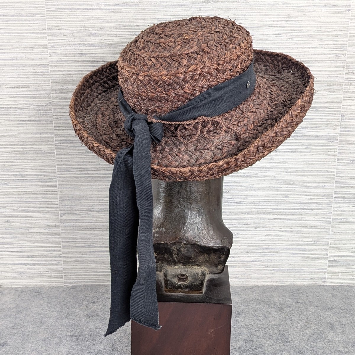Helen Kaminski Newport Raffia Straw Woven Brown Hat Wide Brim