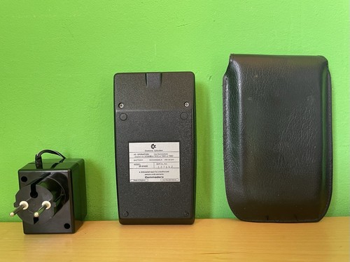 Commodore SR 4148 R Set calculatrice LED + ALIMENTATION + boîte d'origine no C64 Amiga 8 1 - Photo 2/5