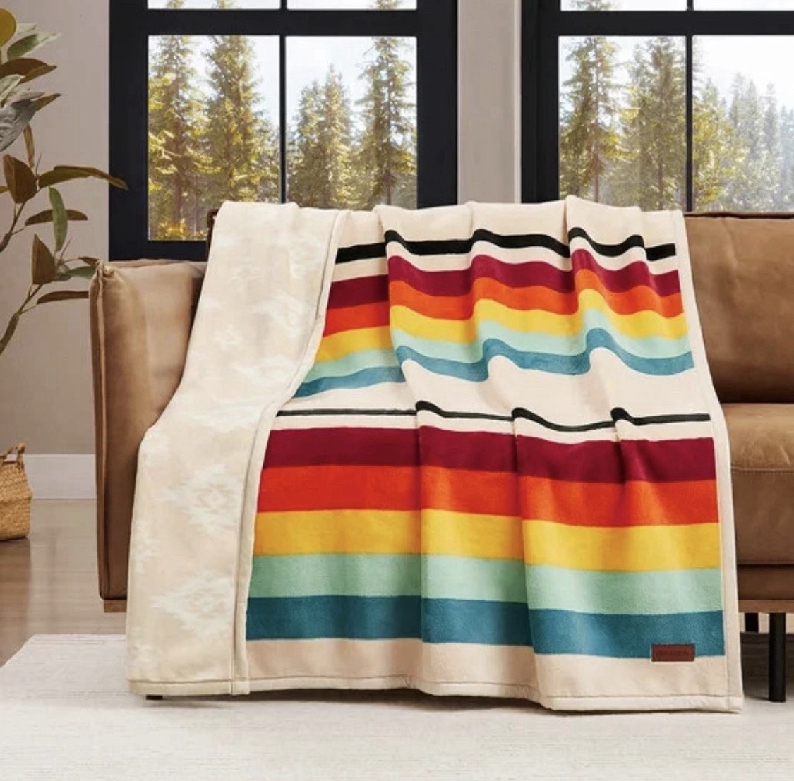 NEW Pendleton Reversible Plush Throw-50x70in 100% Polyester 