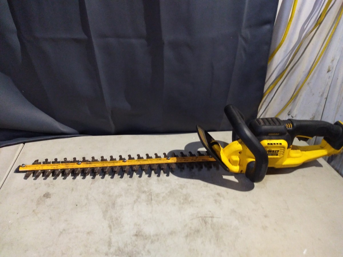 Dewalt 20v Max Li-Ion 22 In. Hedge Trimmer (Tool Only) DCHT820B