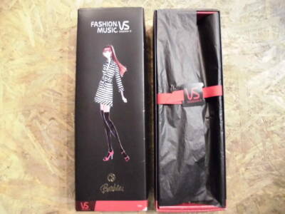 ヴィダルサスーンBarbie s-l1200.jpg