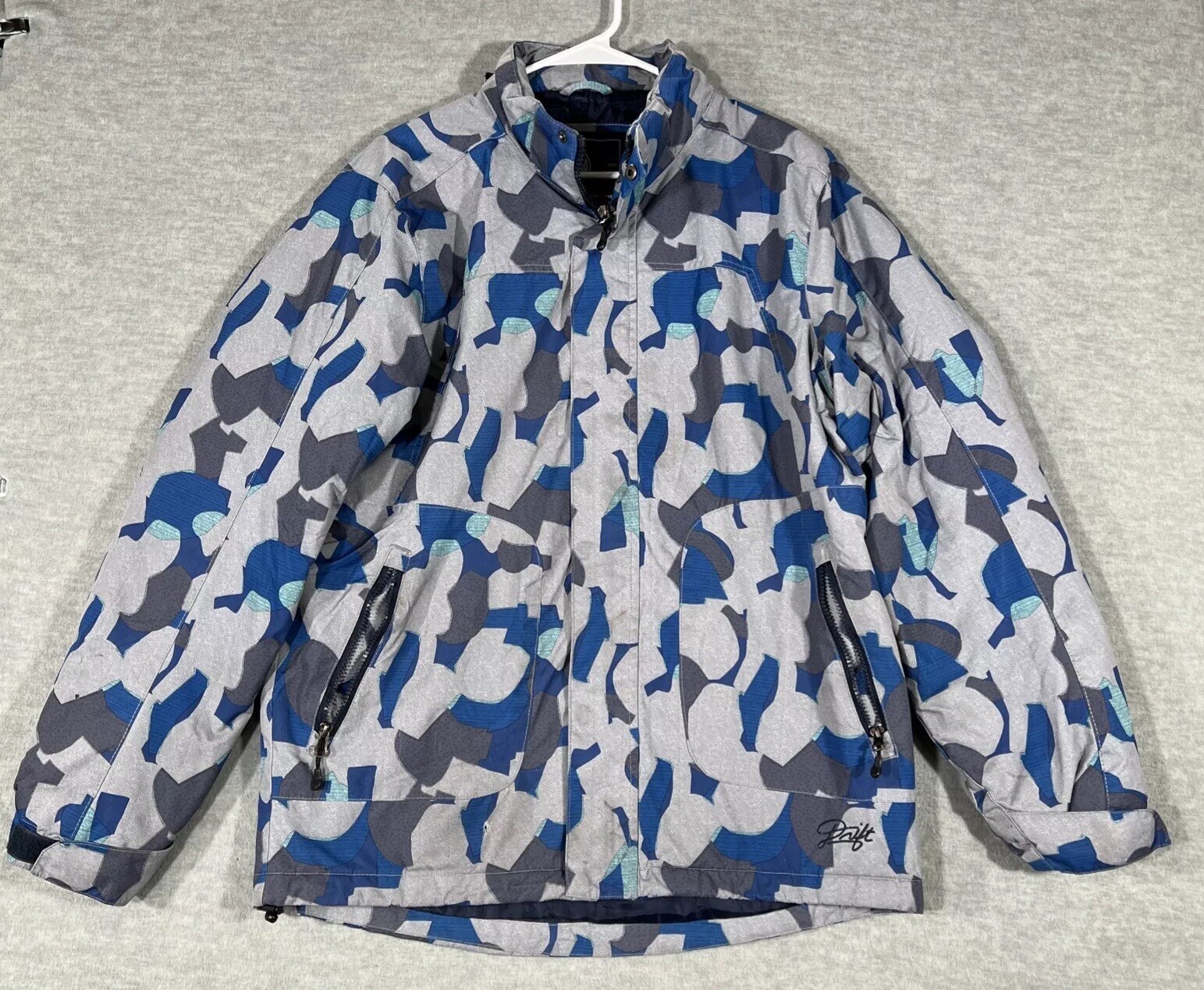 Men's Blue Camo Drift Puffer Jacket with Embroidered Logo - Polyester Zip-Up-image