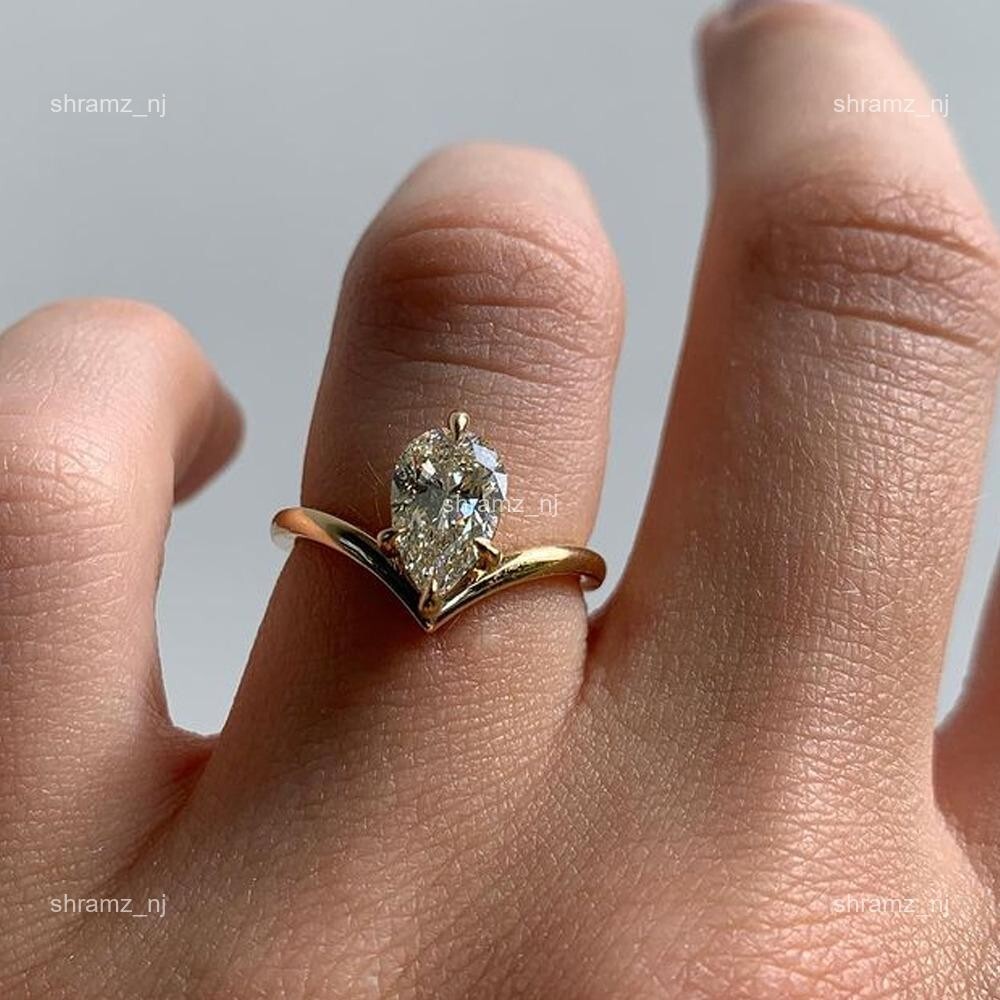 April Diamond 18K Yellow Gold Mothers day Anniversary New Solitaire ...