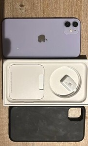 Apple iPhone 11 A2221 - 64GB - Violett (Ohne Simlock) (Dual-SIM)