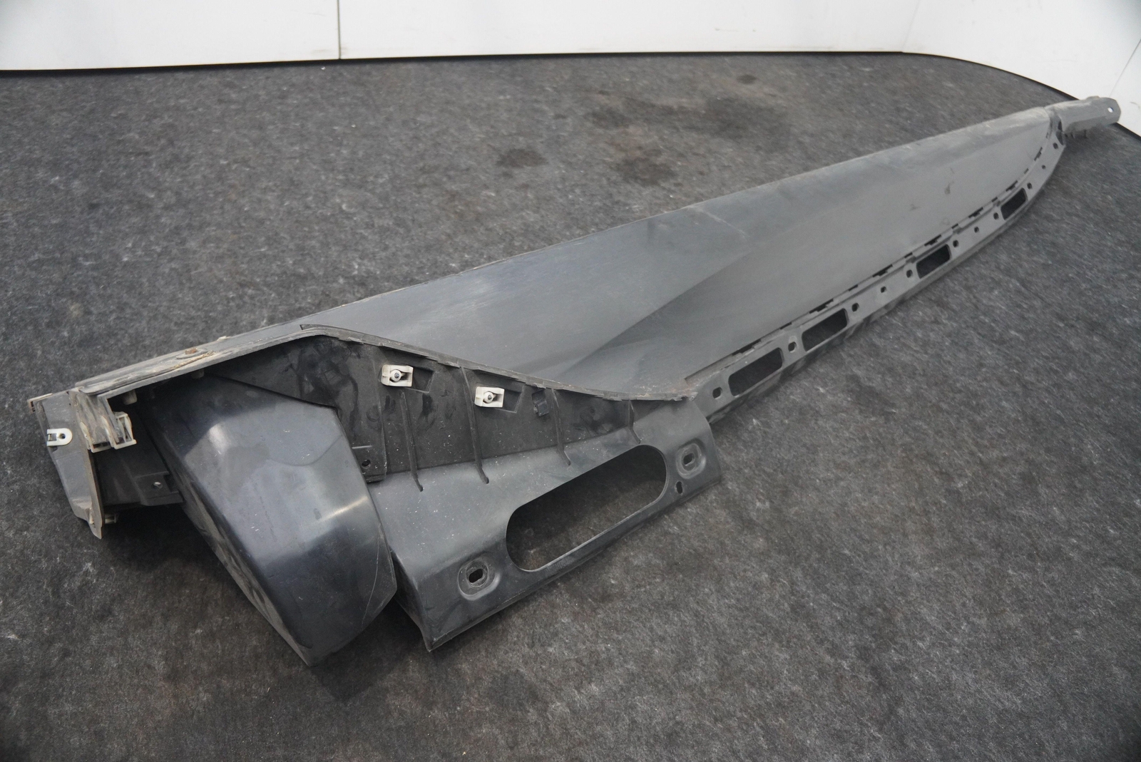 Left Rocker Panel Side Skirt Molding Sill Cover Trim 51777336367 BMW i8 2014-20
