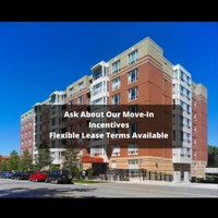 Spacious 1 Bed + Den Avenue Rd + Lawrence Ave