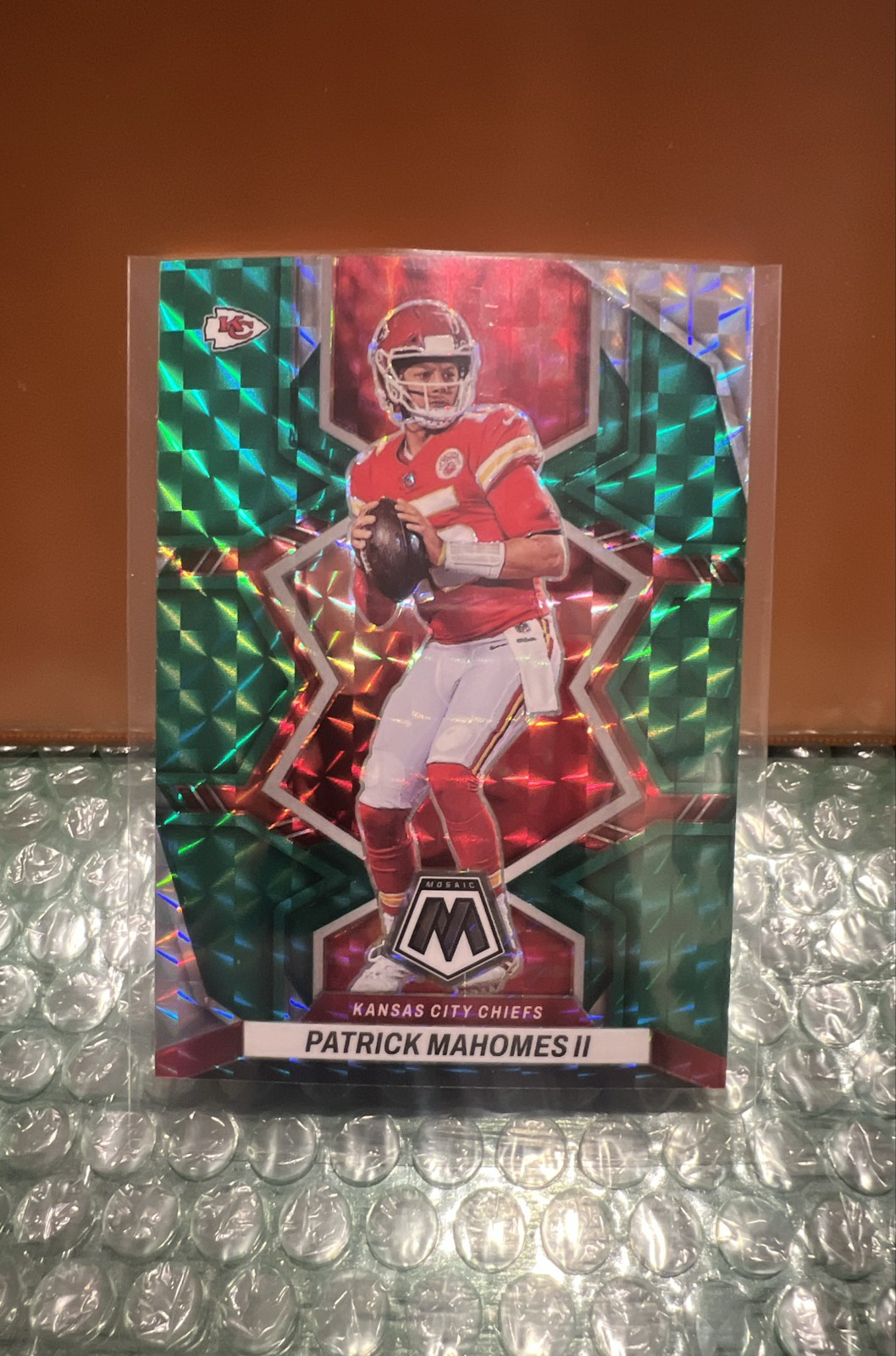 2022 Panini Mosaic - Patrick Mahomes II #94 Green Mosaic Prizm