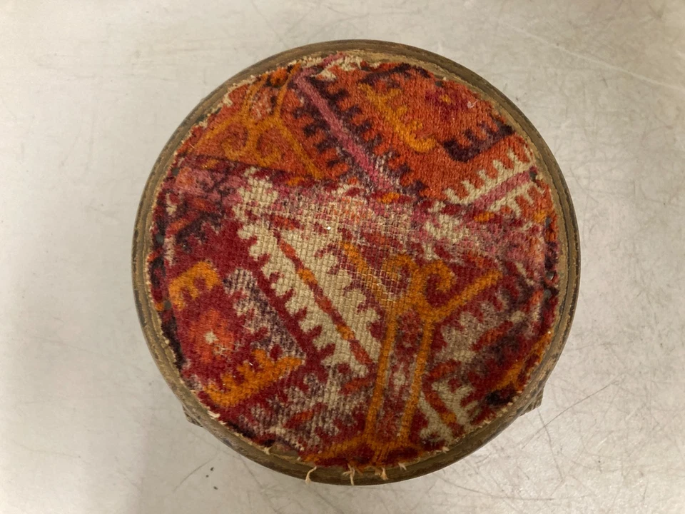 Vtg Petite Victorian Needlepoint Floral Foot Stool Foot Rest Gold Metal /Wood - Image 3 of 4