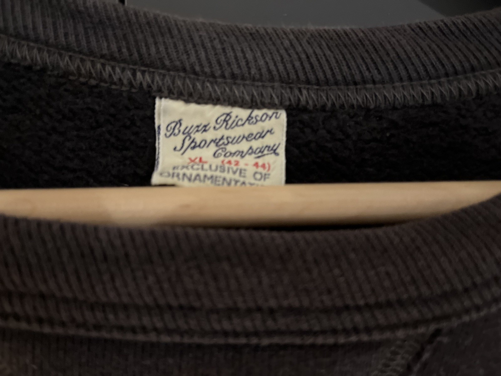 Buzz Rickson's Single V Loopwheeled Sweatshirt Bl… - image 4