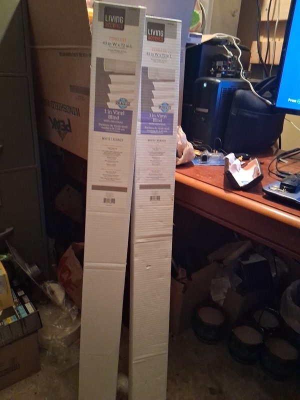 2 Cordless White 43"X42.5"X72"  1 In Vinyl Blind With Headrail