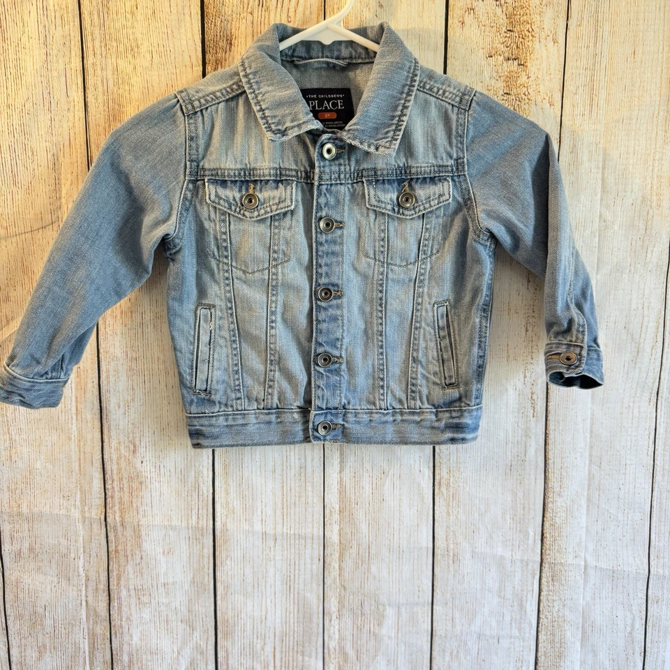 Niña pequeña, chaqueta vaquera con estrella bordada de Dallas Cowboys en la espalda 3T Foto 2 de 4