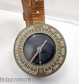 US WWII ARMY AIR FORCE PARATROOPER WRIST COMPASS BAKELITE & STRAP SUP MAGNETO