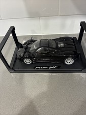 1:18 Pagani Zonda F Carbon Black