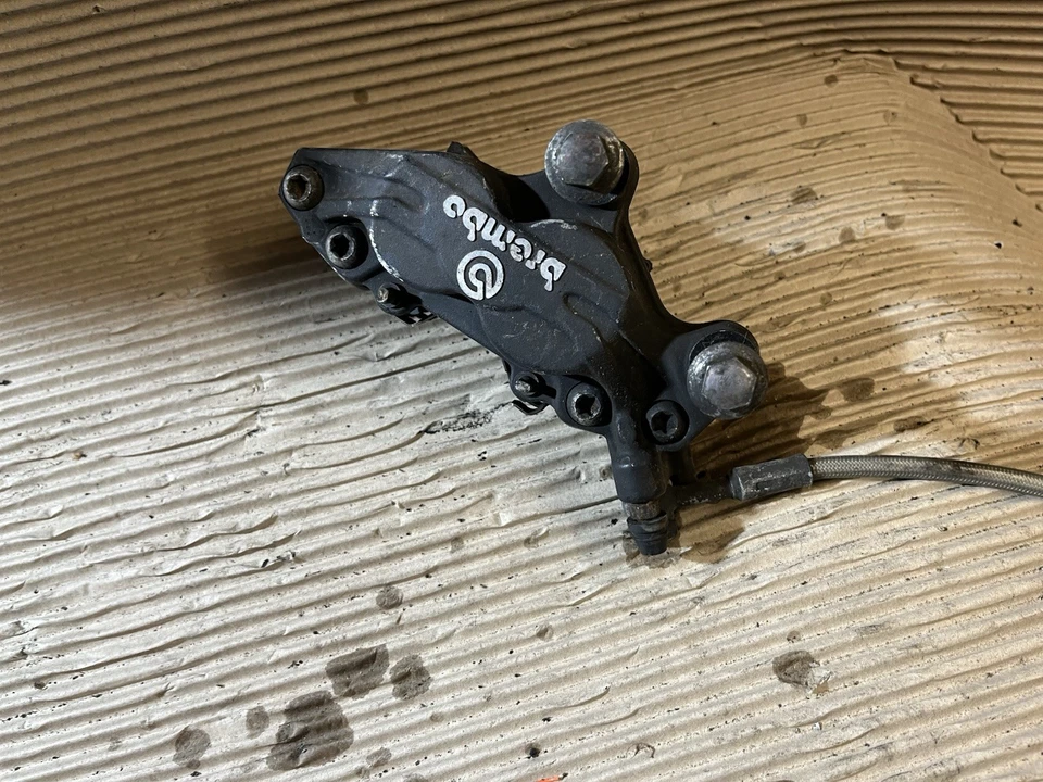 Pinza delantera Brembo Yamaha XT660X 2005 Foto 2 de 4