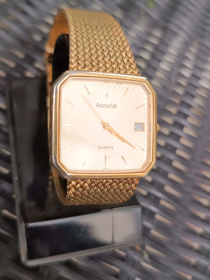Accurist vintage gold tone date function steel mesh bracelet quartz watch - image 3 of 4