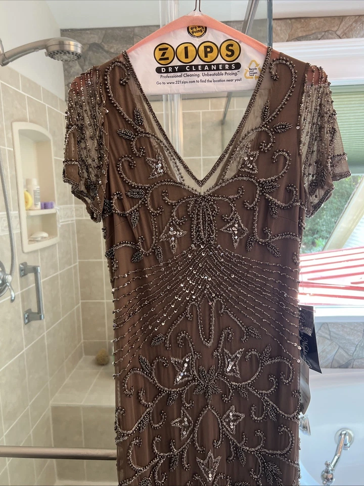 Elegante Vestido de Fiesta de Cóctel Fuertes Cuentas Taupe Completamente Forrado Talla 10 Nuevo con Etiquetas Foto 2 de 4