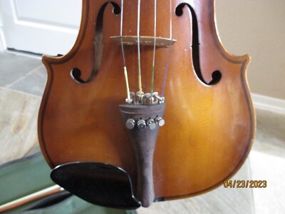 Corelli brand Violin with case and bow, full size. Made in Japan