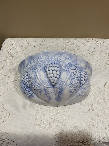 Ceramic Wall Hanging Planter - Picture 7 of 9