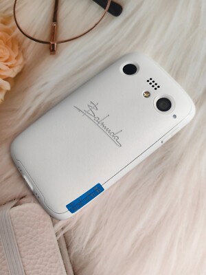 Unique& Special style Balmuda Phone 6GB RAM 128GB 4.9 in 48MP