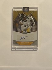 Diontae  Johnson Panini paramount autographed card