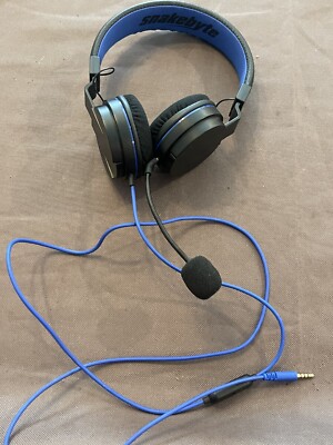Snakebyte Headset 4 3.5 Mm Stereo Gaming headphones PlayStation 4 WIRED USED