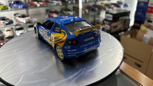 Renault Maxi Megane climent firmado sign anson 1:18 coche escala diecast - Imagen 9 de 12