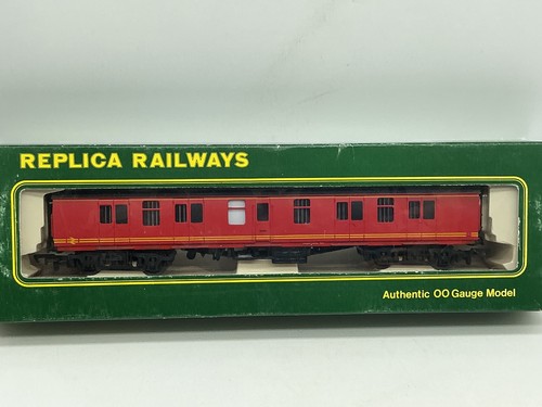 Replica Railways 12170 MK1 BG Full Brake in Post Office Livery USED BOXED | Condition: Used