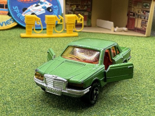 Majorette Mercedes 450SE W116 Classe S Verde n. 249 scala 1/64 pressofuso 450 SE - Foto 12 di 12