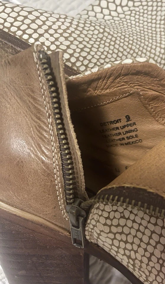 Botas Freebird Detroit - Botines Mujer - Cuero Serpiente Blanco - Talla 9 Foto 4 de 4