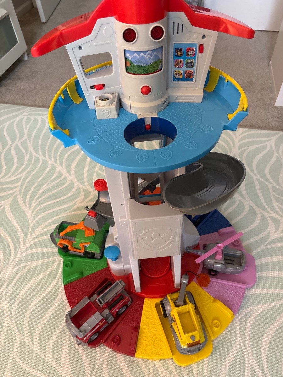 海外版 パウパトロールタワー MY SIZE LOOKOUT TOWER Paw Patrol My Size Lookout Rotating Periscope Tower with