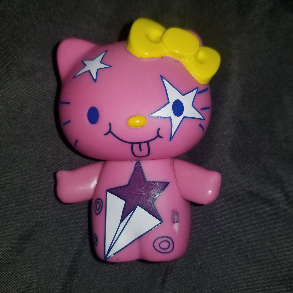 2007 Rare Hello Kitty Brick Wall Graffiti figure | eBay
