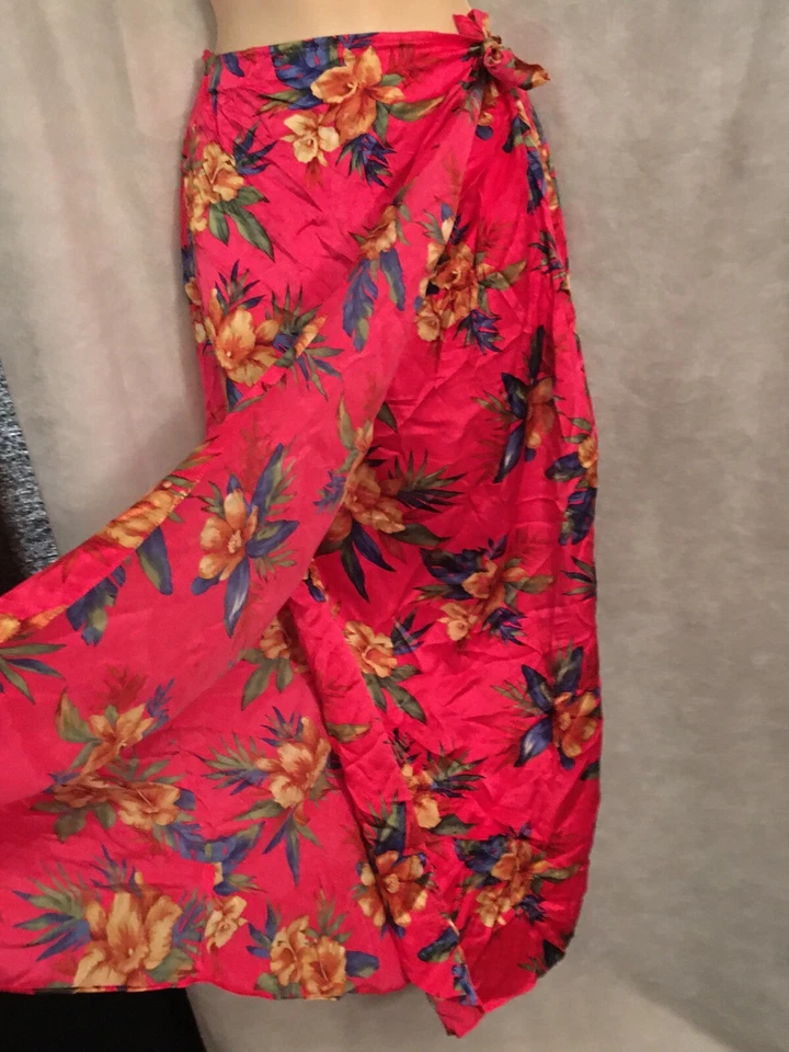 RARE Vtg VICTORIA’S SECRET 100% SILK Beach Swim Sarong Cover-Up Wrap Skirt Small - Image 2 of 4