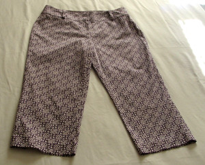 TALBOTS Purple & White Graphic Print CROP Capri Pant Sz 8P (20.5 Inseam)