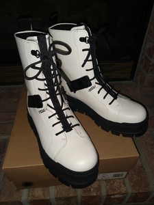 ugg boots white sole
