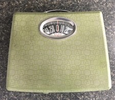 Vintage 1950s BORG Green Portable Bathroom SCALE w/ BUBBLE GLASS Art Deco