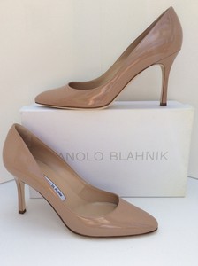 almond toe pumps