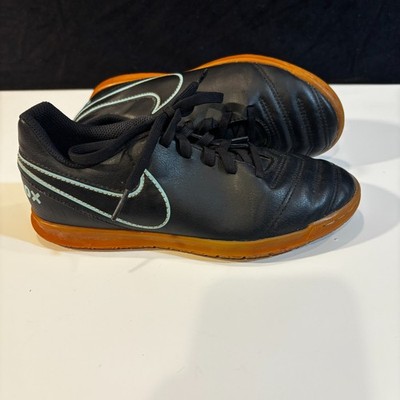 Nike TiempoX Rio III IC Youth Indoor Soccer Shoes Style 819196-004 Size 2Y