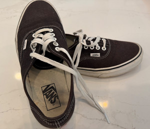 VANS OFF THE WALL MENS SZ 9 WOS SZ 10.5 SKATE SHOES BLACK WHITE LOW TOP SNEAKERS