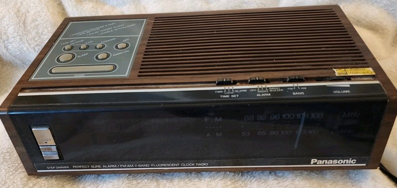 Panasonic Vintage RC-6130D AM/FM Clock Radio Blue Fluorescent Display Working
