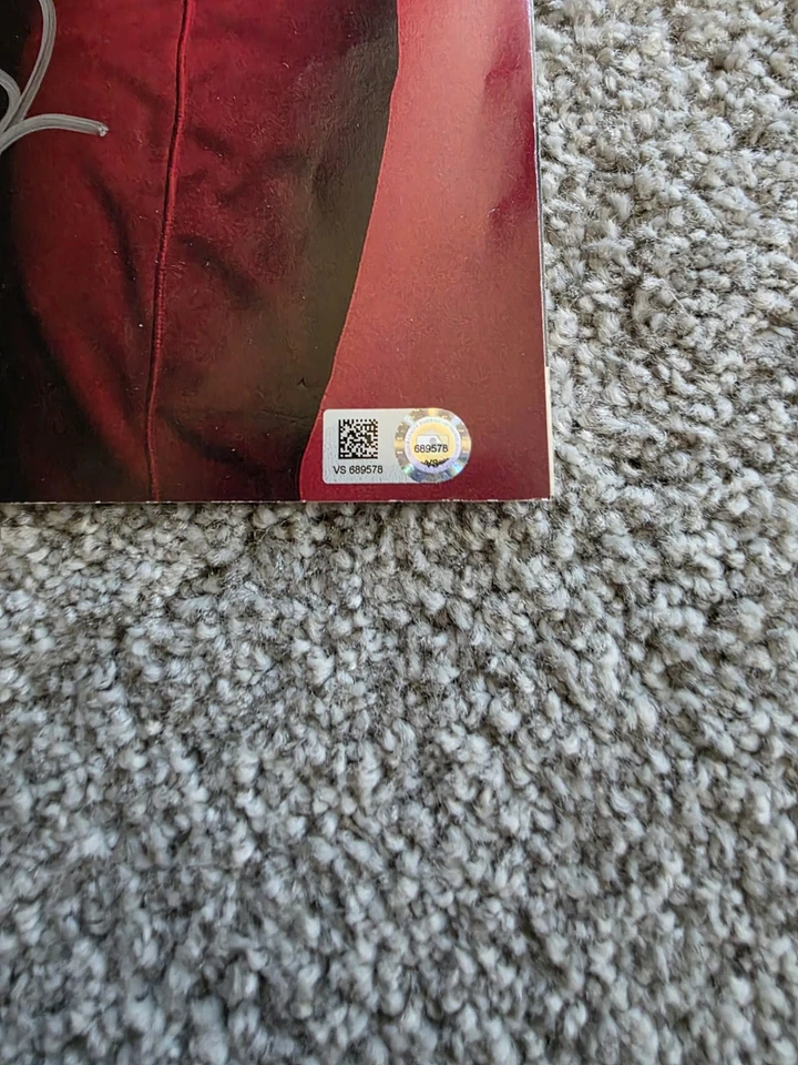 2 Mike Trout Firmado Sports Illustrateds JSA Y Más Allá Una Sombra De Una Trucha MLB Foto 3 de 4